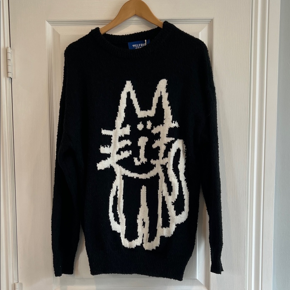 Aelfric Eden Black and White Graphic Cat Sweater